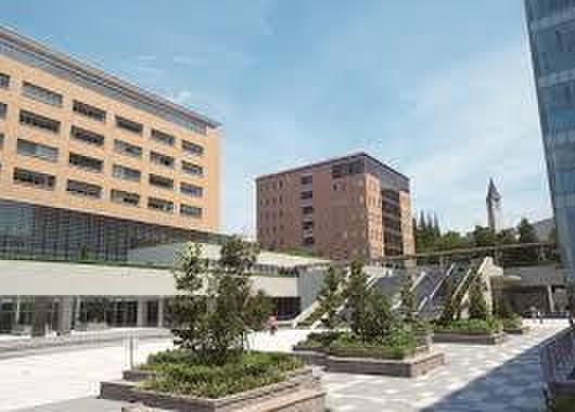 私立明星大学まで2807m