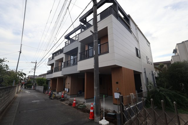 【外観】 | 《仲介手数料無料》北区日進町２丁目1288-2(1号棟)新築一戸建てメルディア | 撮影日 2025年10月13日 14:30 曇り