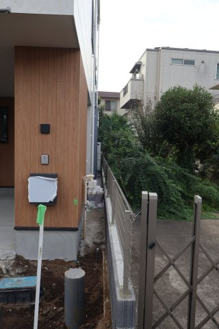 【外観】 | 《仲介手数料無料》北区日進町２丁目1288-2(1号棟)新築一戸建てメルディア | 撮影日 2025年10月13日 14:30 曇り