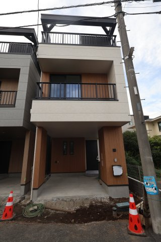 【外観】 | 《仲介手数料無料》北区日進町２丁目1288-2(1号棟)新築一戸建てメルディア | 撮影日 2025年10月13日 14:30 曇り