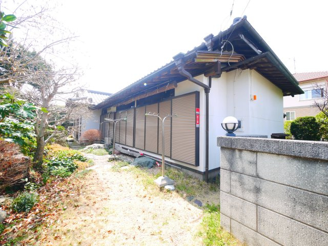 茂原市小林　平家中古戸建の外観|敷地約196坪　6SDK平家　閑静な田園地帯和風庭園の平家 駐車2台可 スーパーせんどう約1km