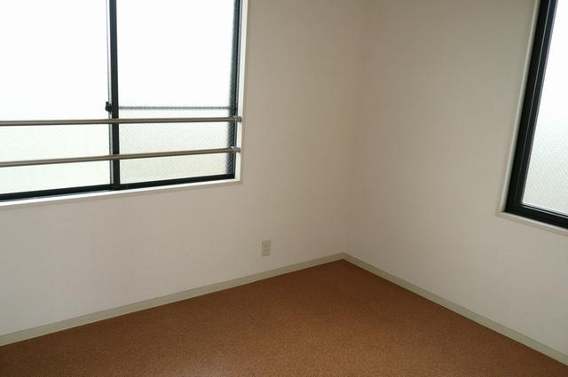 アドザックス・ラフィネＢ号棟の洋室|写真は反転タイプのＡ201号室です