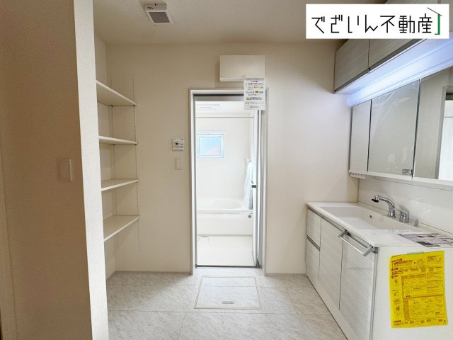 【独立洗面台】 | blooming garden本庄市今井　【平屋】新築住宅 | 現地(2025年11月撮影)