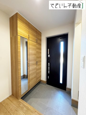 【玄関】 | blooming garden本庄市今井　【平屋】新築住宅 | 現地(2025年11月撮影)