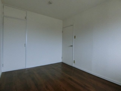 【寝室】 | ブルガー光