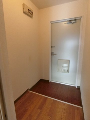 【玄関】 | ブルガー光