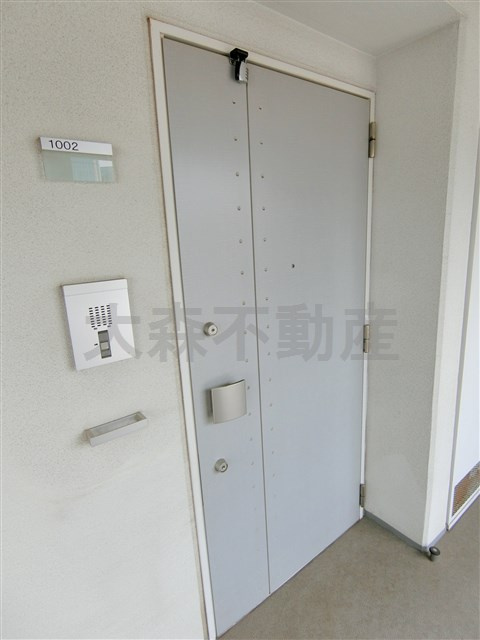 レジデンス大森の玄関