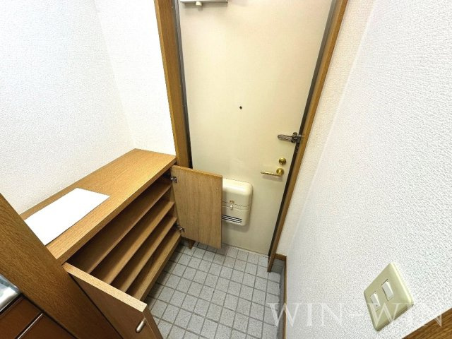 パークハイツ・平川の玄関
