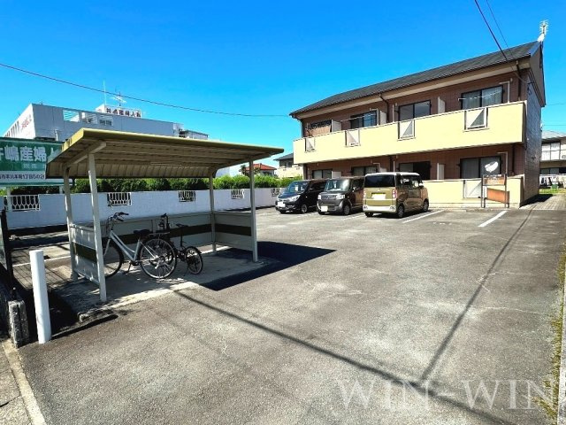 パークハイツ・平川の駐車場