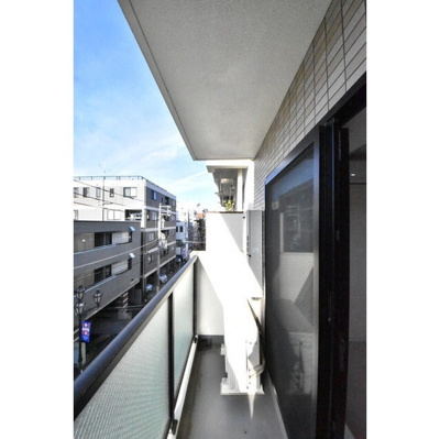 【内装】 | ルクス板橋 | 明るい室内です