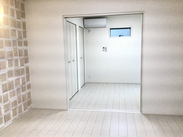 フジパレス森河内西Ⅱ番館の居間・リビング