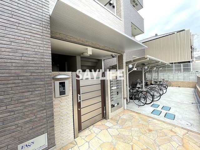 フジパレス森河内西Ⅱ番館のエントランス
