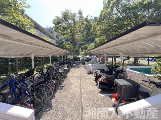 藤和ガーデンハウス葉山の駐輪場