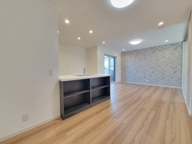 備前・新築戸建の居間・リビング