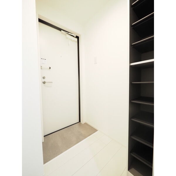 GRANDBLUE dotokushimmachiⅠの玄関