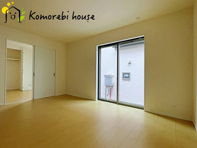 さいたま市北区別所町1128番　新築一戸建て　ハートフルタウン　Aの居間・リビング|大きなテレビを置いて、L字型ソファを置いて・・・ご家族団できる15帖LDKです♪