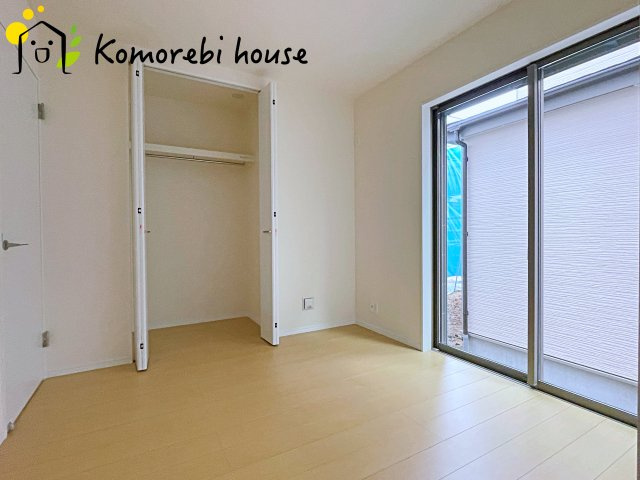 さいたま市北区別所町1128番　新築一戸建て　ハートフルタウン　Aの洋室|高さのある収納付♪
季節物や来客用の布団も収納可能です♪