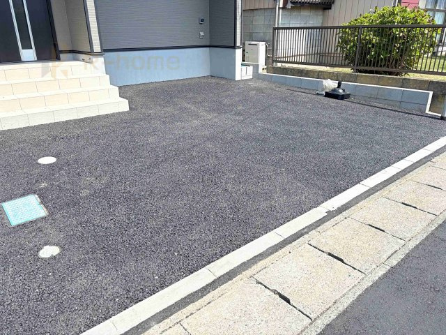 取手市宮和田第7　新築戸建て　2号棟の駐車場|カースペースは2台お停めいただけます♪