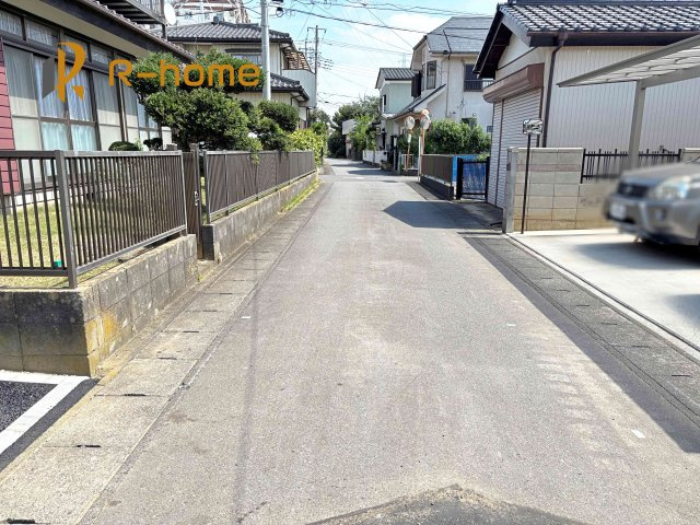 取手市宮和田第7　新築戸建て　2号棟の前面道路含む現地写真|堂々！建物完成♪実際のお部屋をご見学可能です♪
ご見学が一番の資料！お気軽にお問い合わせ下さい♪
