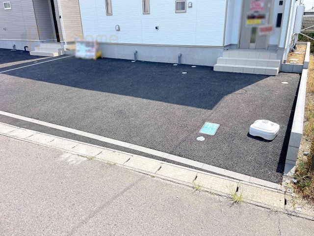 下妻市二本紀第1　新築戸建て　1号棟の駐車場|カースペースは2台お停めいただけます♪