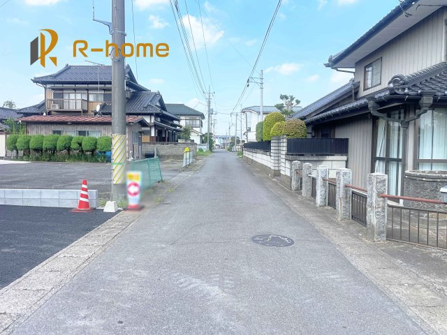 常総市新石下第9　新築戸建て　1号棟の前面道路含む現地写真|『今から見たい！』大歓迎です♪
お気軽にＲ－ｈomeまでお問い合わせください。