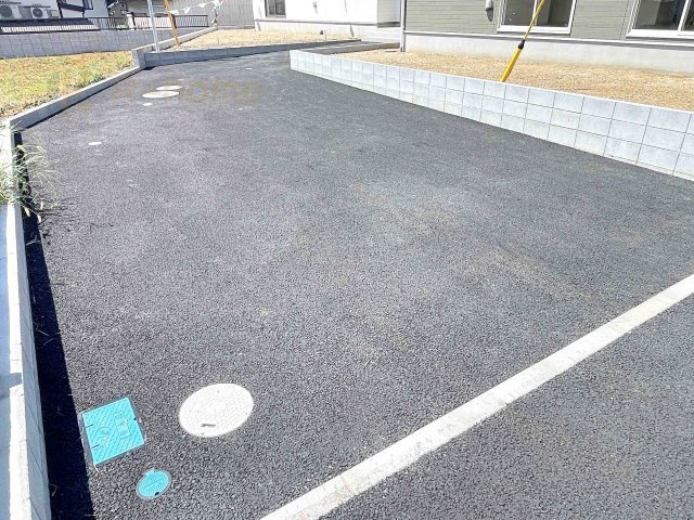 常総市豊岡町第2　新築戸建て　3号棟の駐車場|カースペースは2台お停めいただけます♪