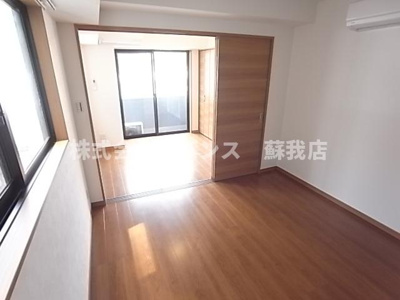 【居間・リビング】 | コネクトパークヒルズ神明町 | おしゃれな居間です