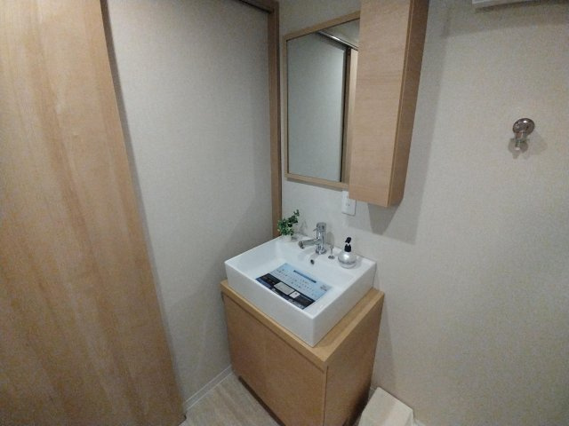 【独立洗面台】ソレイユ鷹の台Ｄ棟 