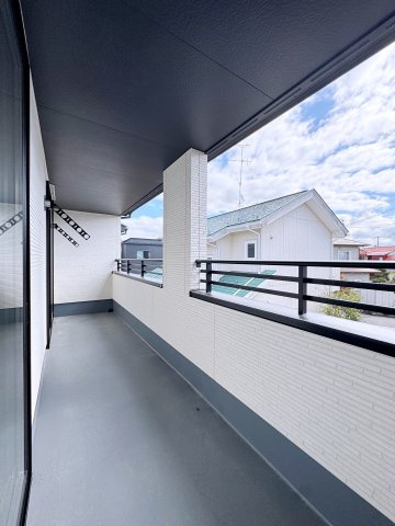新築戸建・建売　郡山市富田町字大徳南　GRAFARE　全4棟のバルコニー