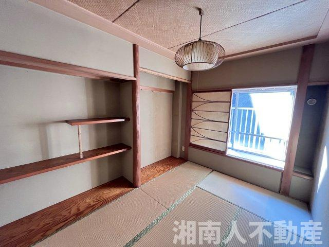 葉山エコーハイツの収納|こまごまとしたものを収納できそうですね