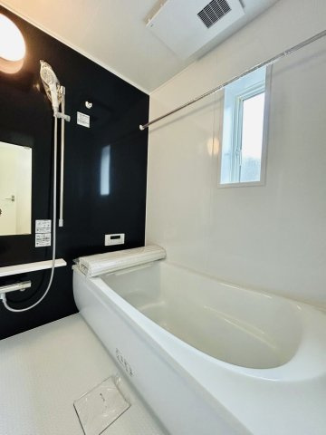 秦野市平沢　限定１棟　新築住宅の浴室