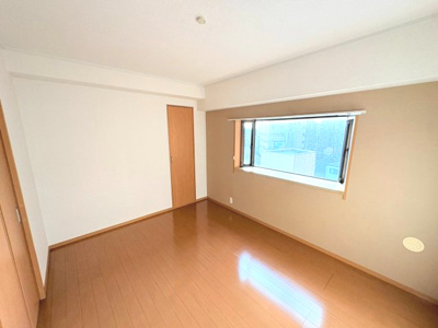 【洋室】 | メゾン千秀