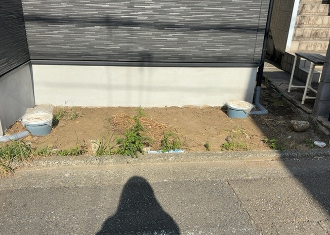 【庭】 | 庭があることでガーデニングや家庭菜園はもちろん、こどもの遊び場やペットを放して遊ぶことができます。また、家の周囲に余裕があるということです。隣地との間があれば、十分な日当たりと、風通しが確保できます。