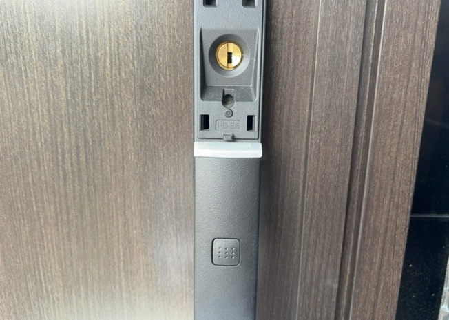 【防犯設備】 | 当然のことではありますが、オートロックやセンサーライト、ホームセキュリティーなどの防犯設備があれば、小さいお子様がいるご家庭も安心ですよね！まず物件購入の際は、防犯設備もチェックするようにしましょう。