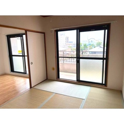 ピュアプレイスの和室