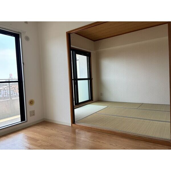 ピュアプレイスの居間・リビング