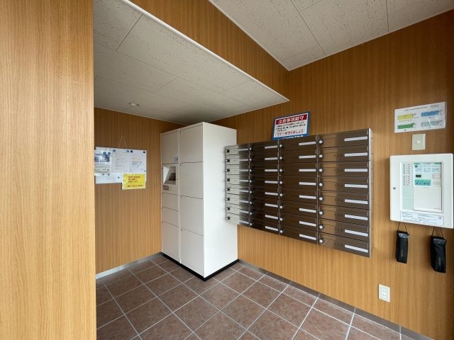みつばちレジデンスのロビー
