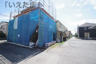 【前面道路含む現地写真】