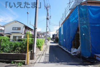 【前面道路含む現地写真】