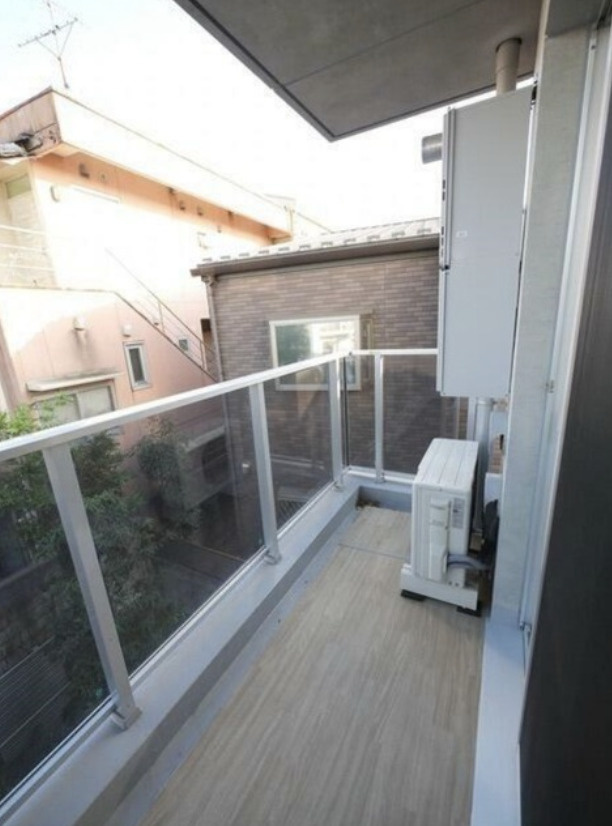 ＪＰ　ｎｏｉｅ　駒沢大学のバルコニー