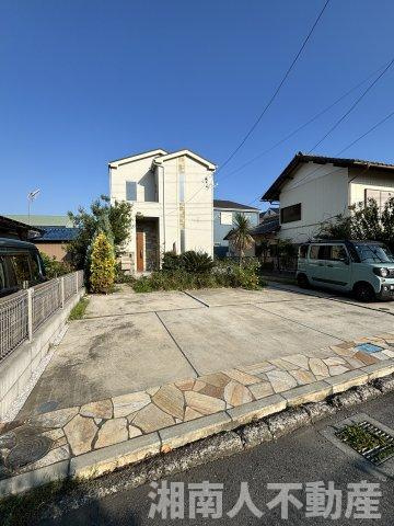 茅ヶ崎市今宿　中古戸建の駐車場|車をお持ちの方に嬉しい駐車場付きの物件です