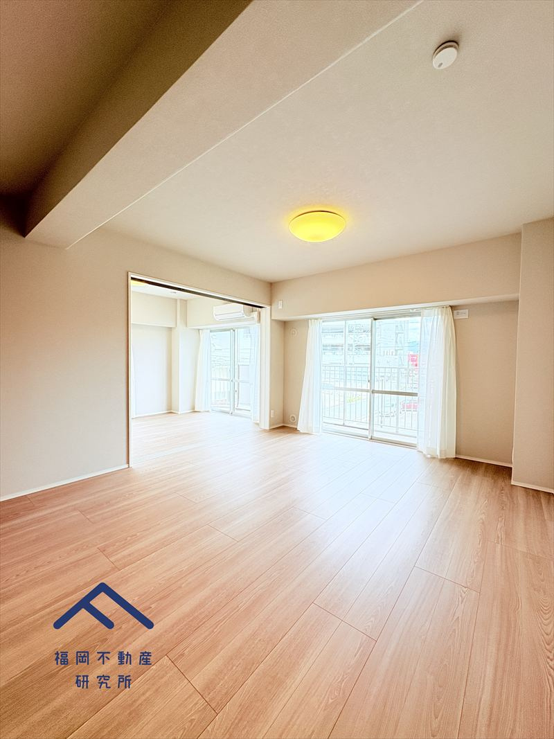 サーパス松島の居間・リビング