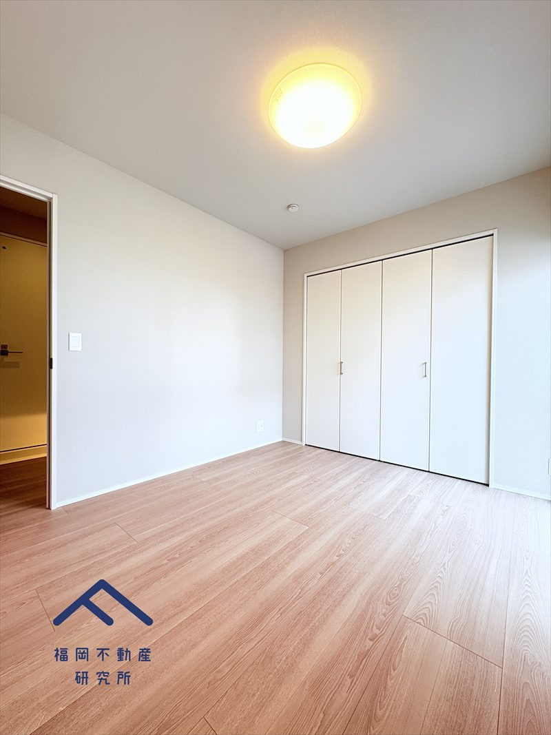 サーパス松島の洋室