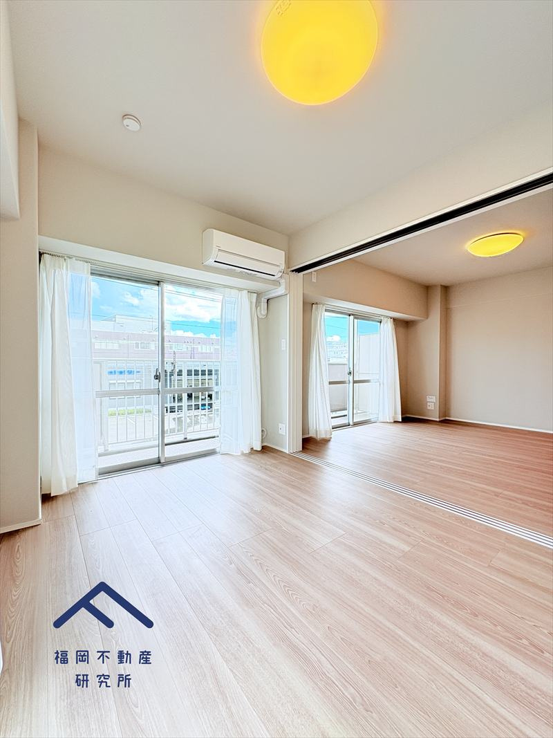 サーパス松島の居間・リビング