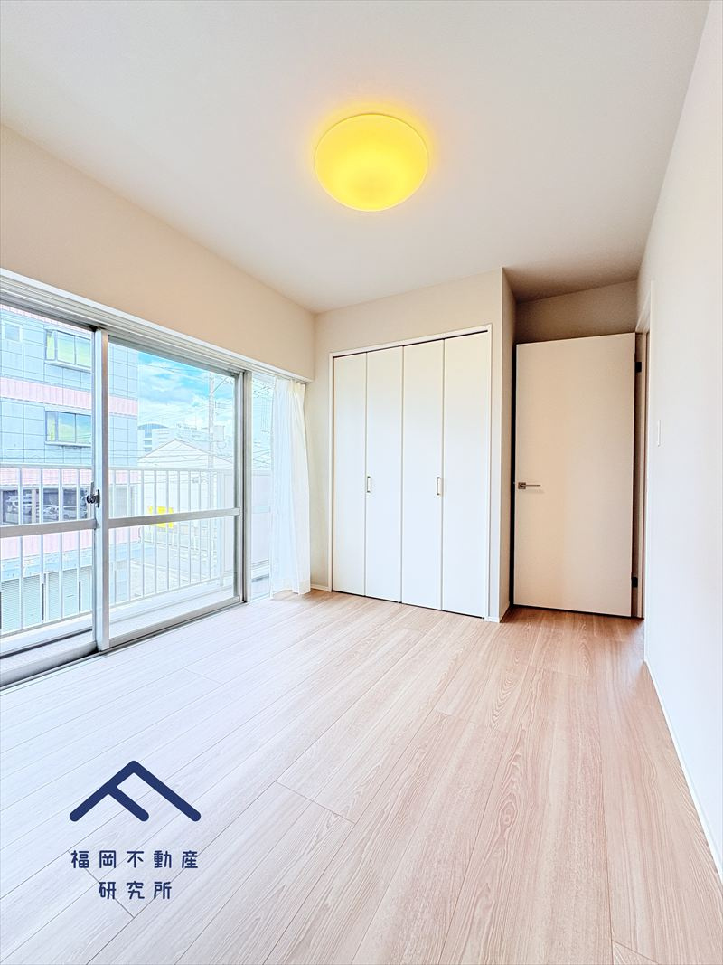 サーパス松島の洋室