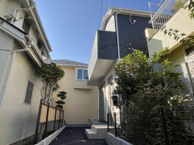 【外観】 | 西東京市富士町1丁目　新築一戸建住宅　全1棟　(保谷店) | 小・中学校まで徒歩5分以内なのでお子様の登下校も安心。