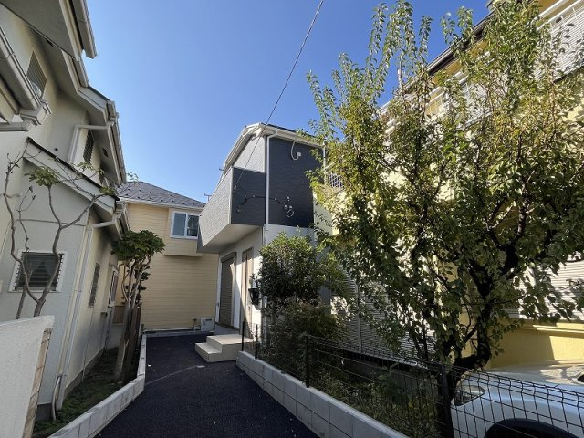 【外観】 | 西東京市富士町1丁目　新築一戸建住宅　全1棟　(保谷店) | スーパーやコンビニも徒歩10分圏内に揃いお買い物も便利です。