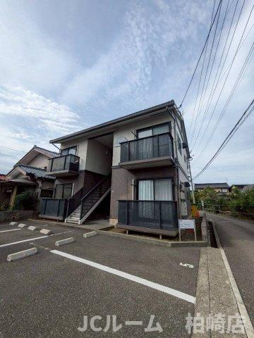 柏崎市茨目３丁目のアパート