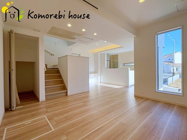 蓮田市御前橋1丁目　新築一戸建て　スマートワンシティ　02の居間・リビング|26.1.23撮影済み