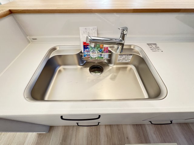 橿原市曲川3丁目全5区画のキッチン|清潔感あふれるステンレスシンク